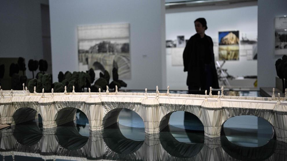 Riapre oggi il Centre Pompidou con una mostra omaggio a Christo e Jeanne-Claude